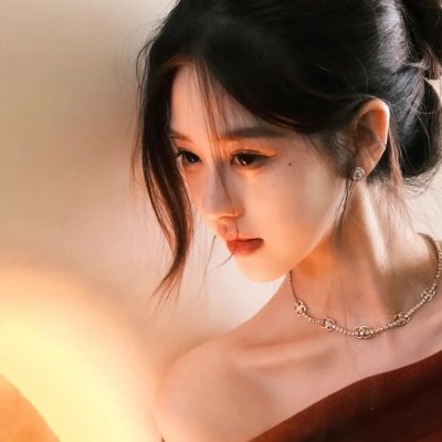 翩然而至封面